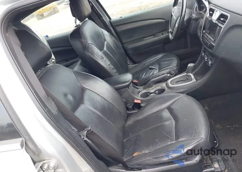 2011 Chrysler 200 Limited из США, поврежденный, VIN 1C3BC2FG7BN526765